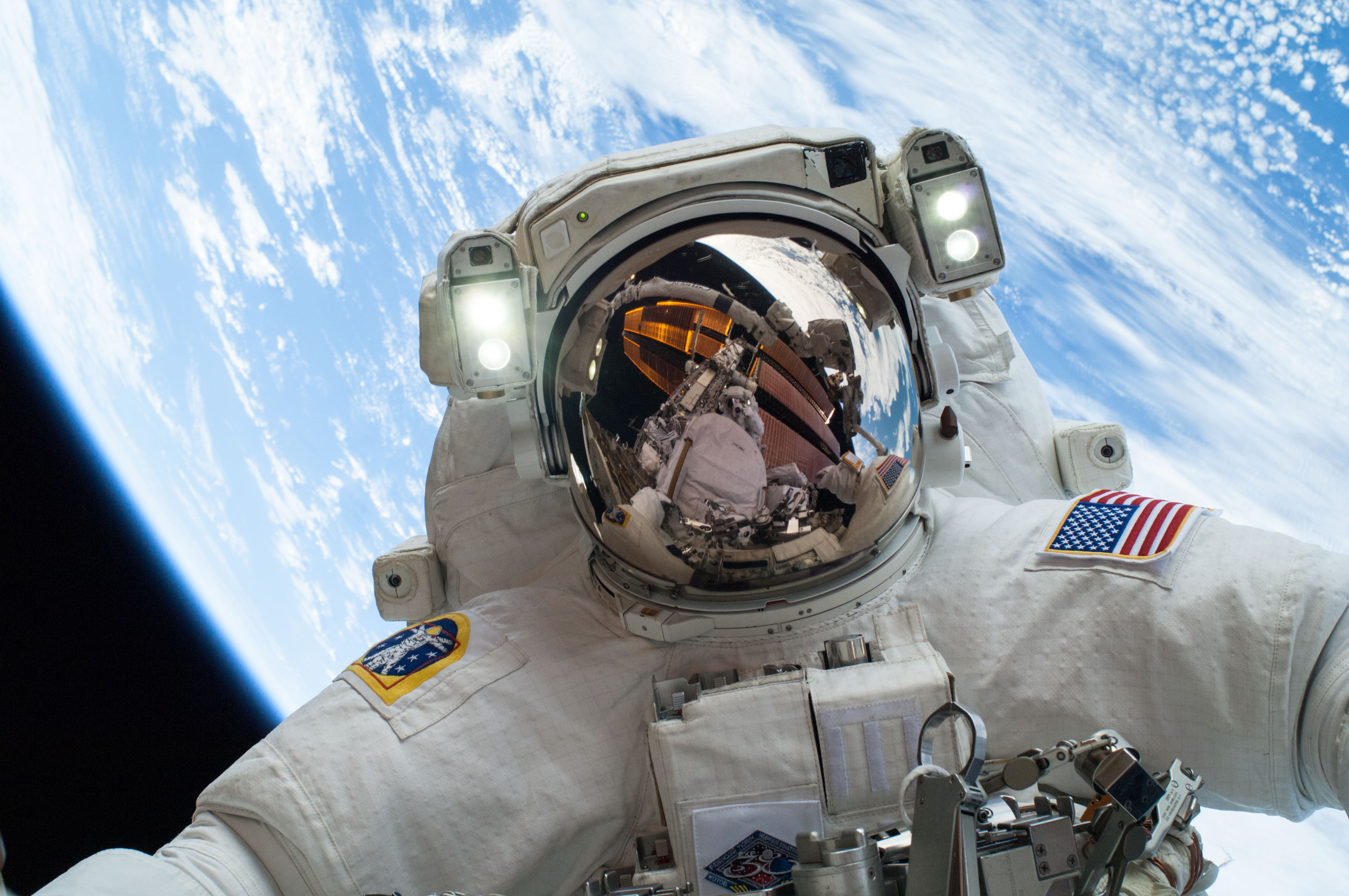 Astronaut_Mike_Hopkins_on_Dec._24_Spacewalk